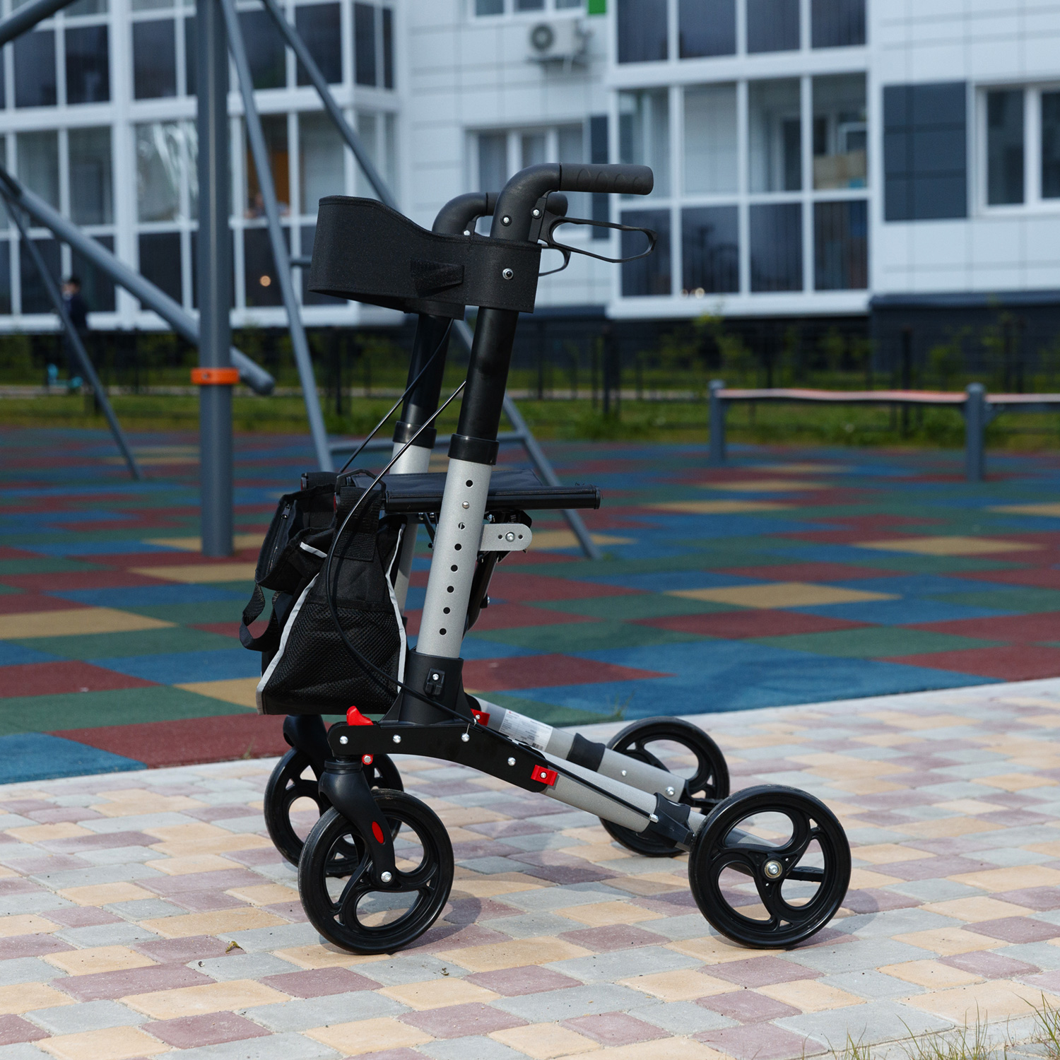 Ходунки-роллаторы Ortonica  XR 103 компактные до 136 кг - 16