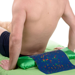 Иголки против боли и стресса: как работают аппликаторы Кузнецова и Ляпко?